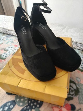 Zapatos New Youth tacón alto negros talla 39