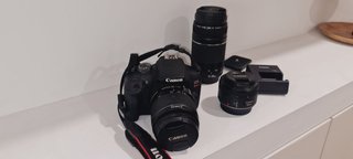 Canon EOS Rebel T7 + 3 Lentes
