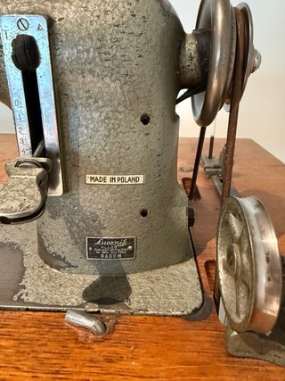 Máquina de coser antigua ŁUCZNIK