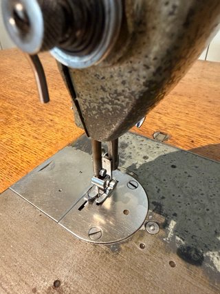 Máquina de coser antigua ŁUCZNIK