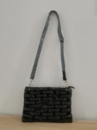Bolso negro piel sintètica  tejido