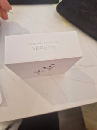 Airpods 4 ANC Apple Blancos