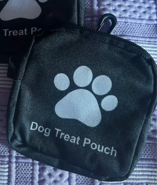 1 bolsa para premios de perro