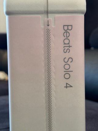 Beats Solo 4 Blanco/Rosa Nuevo a estrenar!