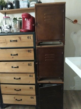 Mueble auxiliar estilo industrial