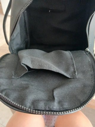 Mochila pequeña bordada