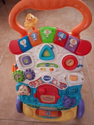 Correpasillos Vtech 2 en 1 con Música y Luces