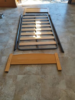 Cama individual metálica con somier