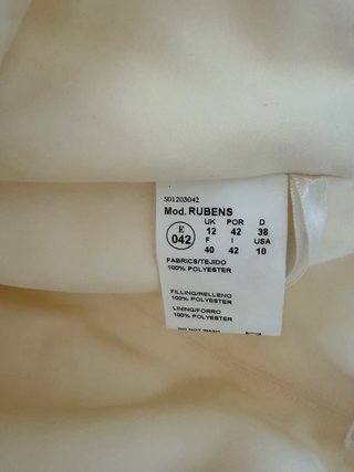 Vestido de Novia Beige con Pedrería