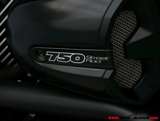 HARLEY-DAVIDSON STREET ROD ¿A2?