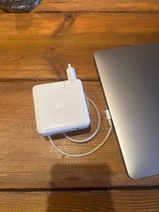 MacBook Pro 15 2018 Intel Core i7 16GB RAM