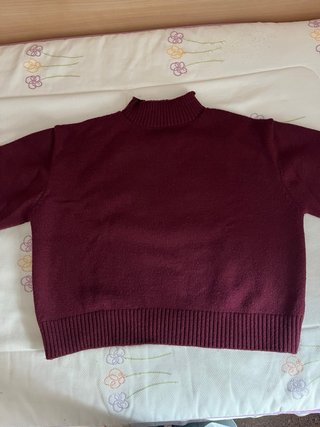 Jersey granate cuello alto