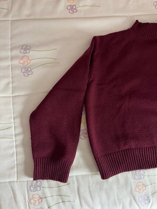 Jersey granate cuello alto