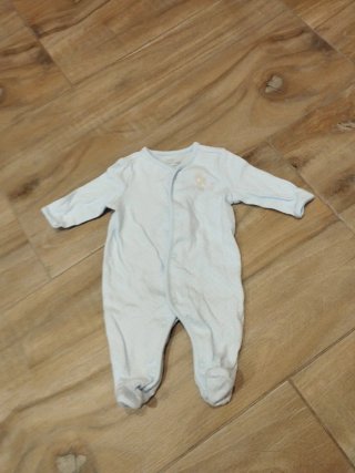 LOTE 5:  Pijamas Bebé recién nacido