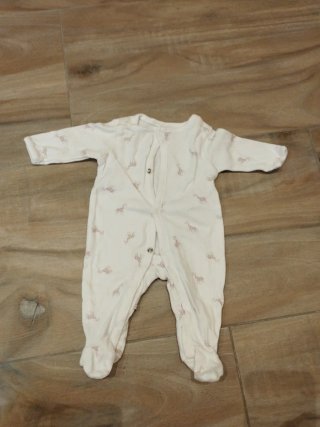 LOTE 5:  Pijamas Bebé recién nacido