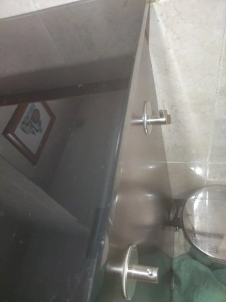 Mueble baño  espejo y ducha hidromasaje Roca Evolu