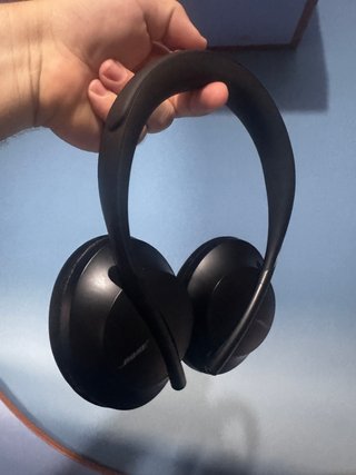 BOSE Noise Cancelling Headphones 700