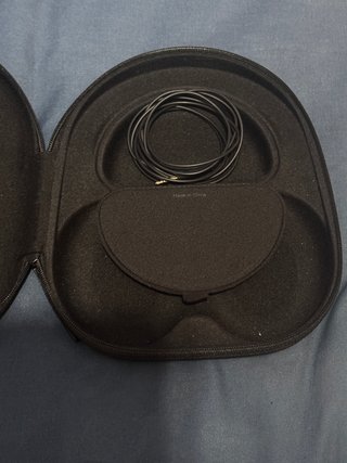 BOSE Noise Cancelling Headphones 700