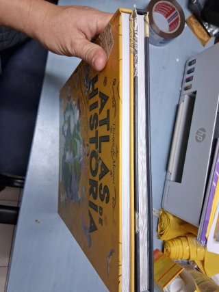 Atlas de historia y de mitos