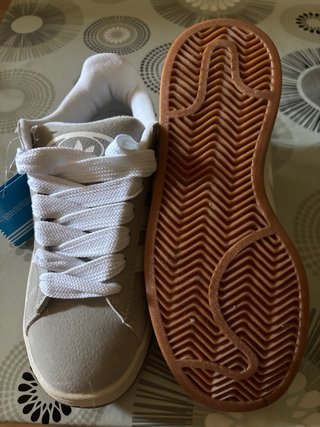 Tenis Adidas Campus Gris/Blanco Talla 37