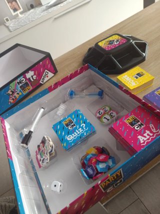 Juego de mesa Party & Co Cartoon Network