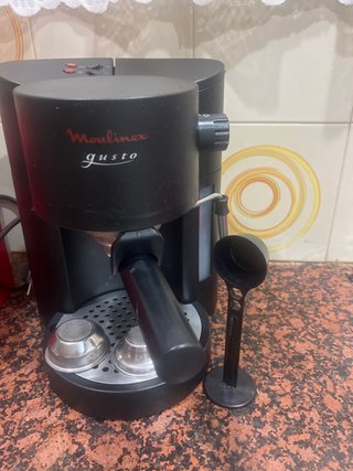 Cafetera Moulinex Gusto Negra