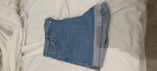 Pantalón corto vaquero azul
