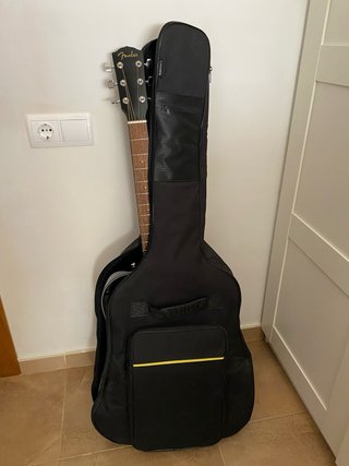 Guitarra Acústica Fender CD-60 con funda