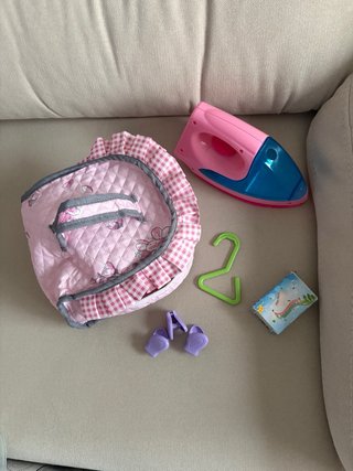 Tabla de planchar de juguete rosa