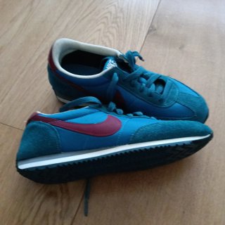 Zapatillas Nike Talla 37.5 Azul/Granate