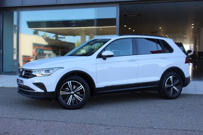 Volkswagen Tiguan Life 2.0 TDI (2021) 2022, foto 2