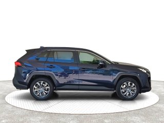 TOYOTA RAV4 220H ADVANCE