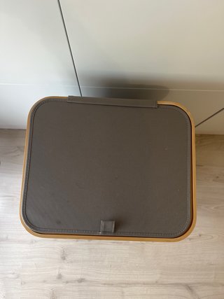 Cesto de ropa sucia con tapa