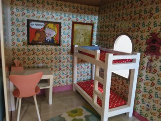 Casa de muñecas con accesorios