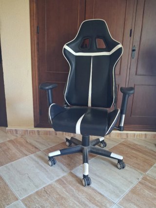 Silla Gamer Oficina Negra y Blanca