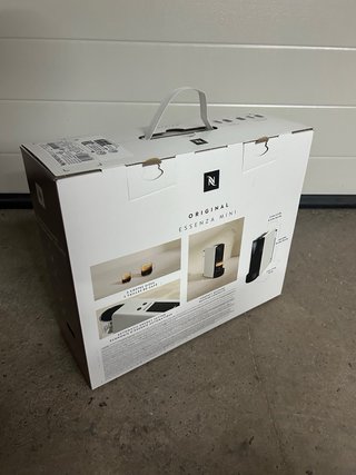 Cafetera Nespresso Essenza Mini Negra