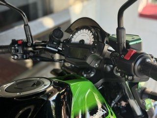 Kawasaki ER-6n Negra y Verde