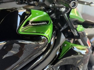 Kawasaki ER-6n Negra y Verde