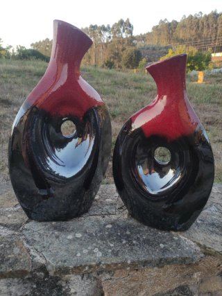 Vendo pareja de jarrones decorativos/escultóricos