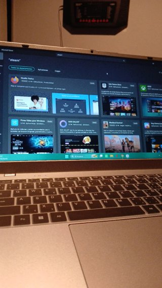 Portátil 15.6" Full HD — 16GB RAM / 512GB SSD / Wi