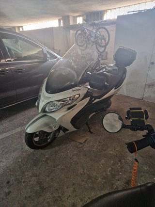 Suzuki burman 400cc Maxi Scooter