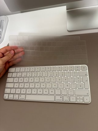 iMac M4 (2025) Como Nuevo