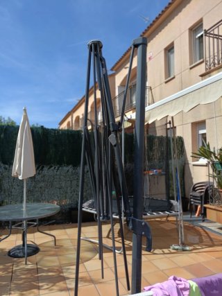 Estructura parasol con 4 bases