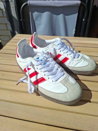Zapatillas Adidas Samba Blancas y Rojas