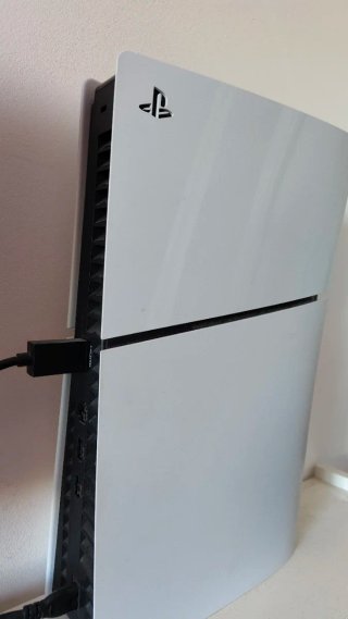 PlayStation 5 Slim con lector de discos y juegos