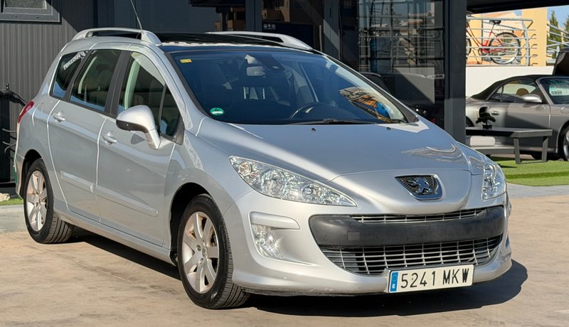 Peugeot 308 1.6 THP Premium 2009