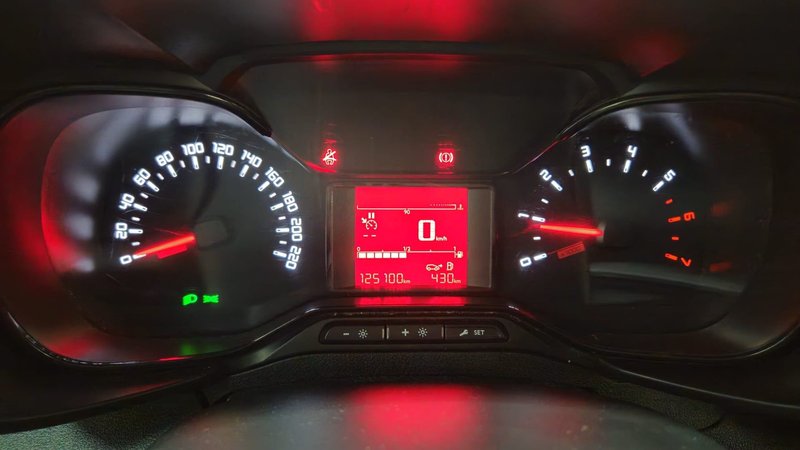 Citroën Berlingo 2022, foto 11
