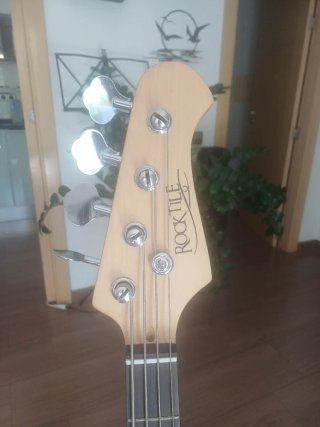 Bajo Eléctrico precision Rocktile