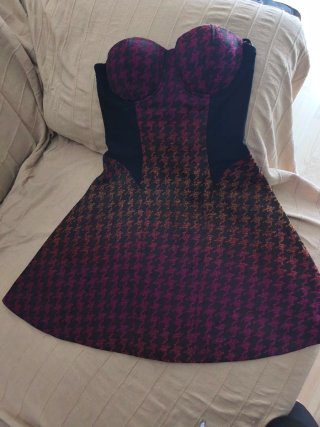 Vestido corto palabra de honor