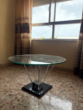 Mesa de cristal redonda moderna